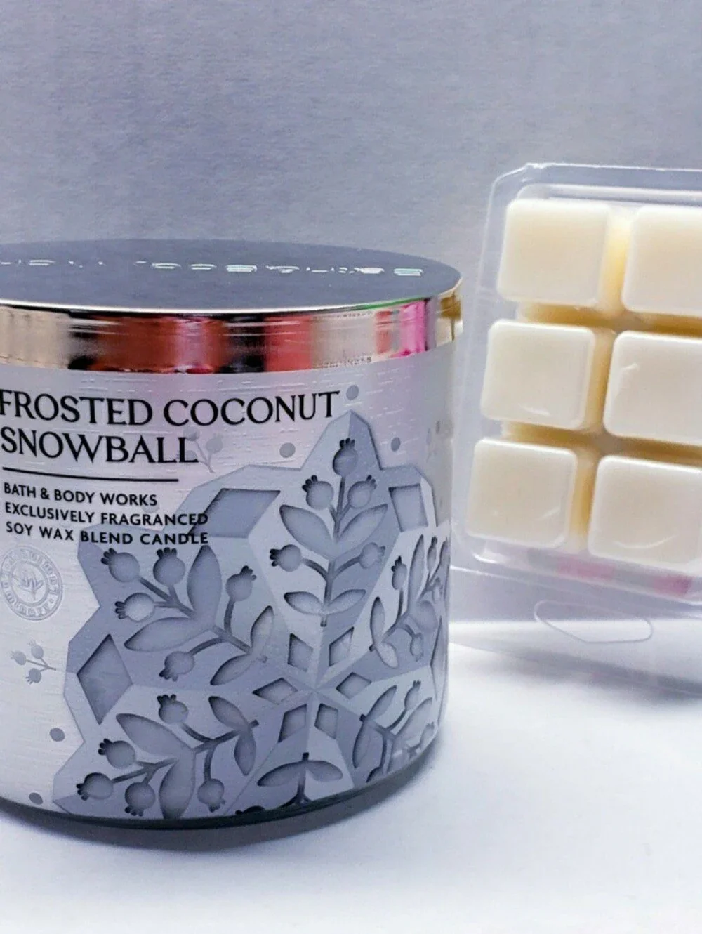 FROSTED COCONUT SNOWBALL -Bath & Body Works Candle Wax Melts- $8 per pack